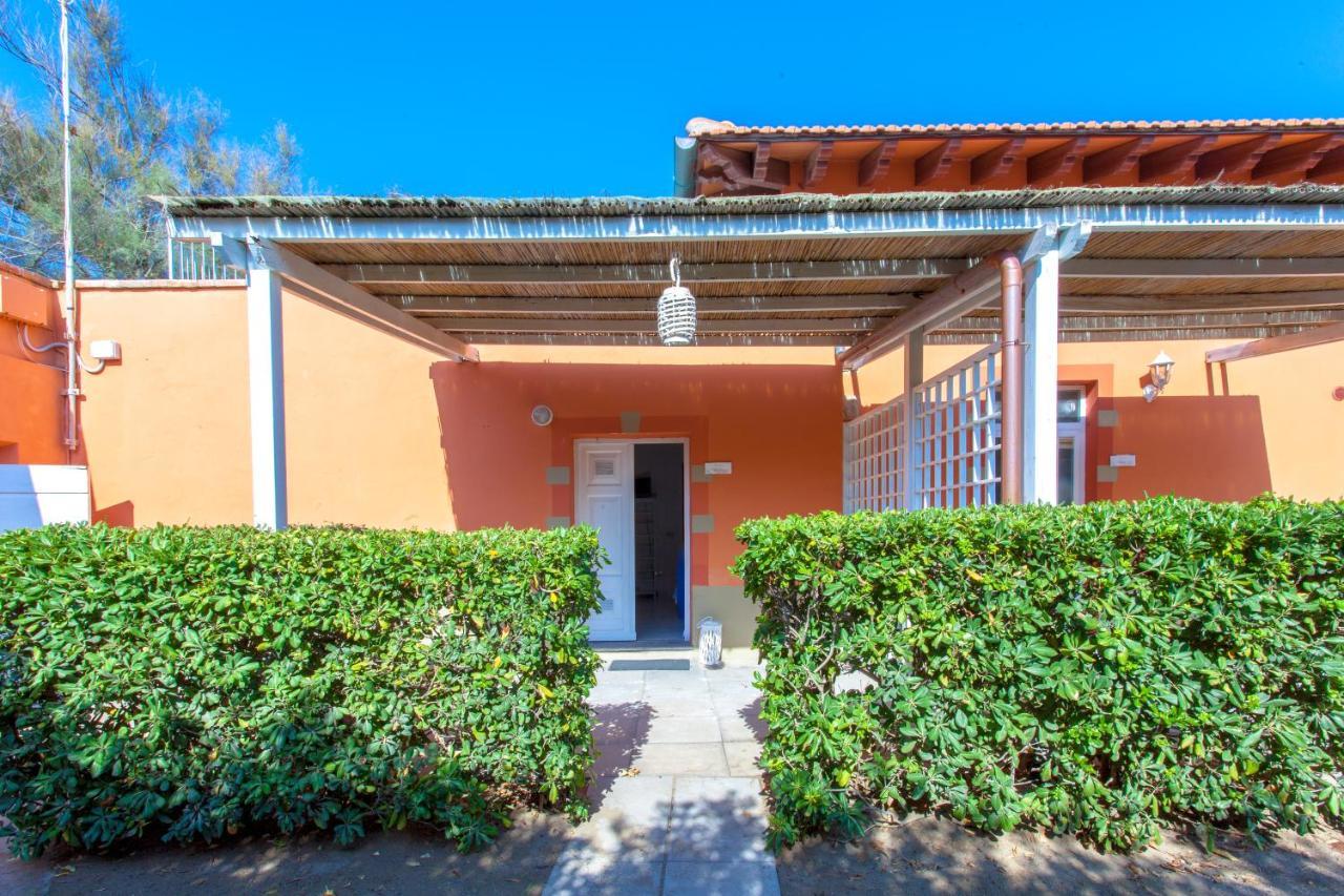 Villa Emilia Marina di Castagneto Carducci Eksteriør billede